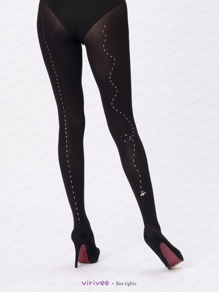 Strumpfhose mit einer fliegenden Biene