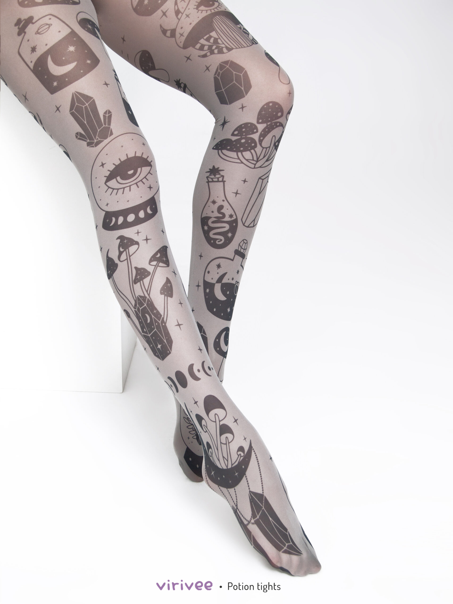 Graue Strumpfhose Pilz- Und Zaubertrank-Print